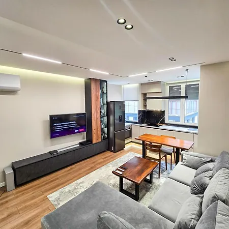 Urban21 Luxury 2 Bedroom *
