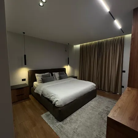 Urban21 Luxury 2 Bedroom *