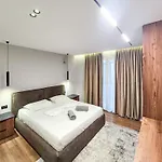 Urban21 Luxury 2 Bedroom Daire *