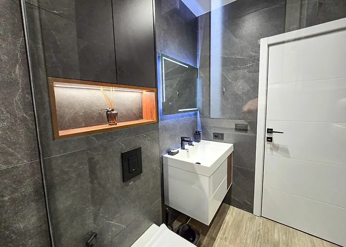 Urban21 Luxury 2 Bedroom Appartement Tirana